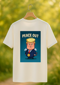 Visuel principal : Illustration cartoon d’un personnage blond en costume avec ailes et queue de diablotin, texte “PEACE OUT”.